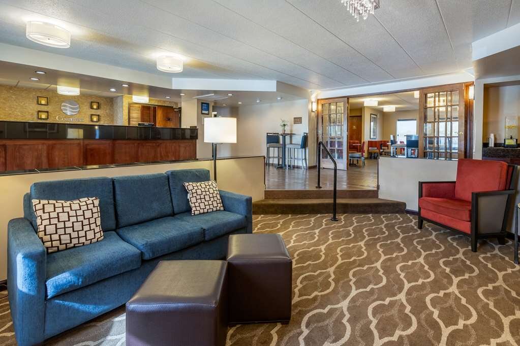 Hotel photo 67 of Comfort Inn Airport.