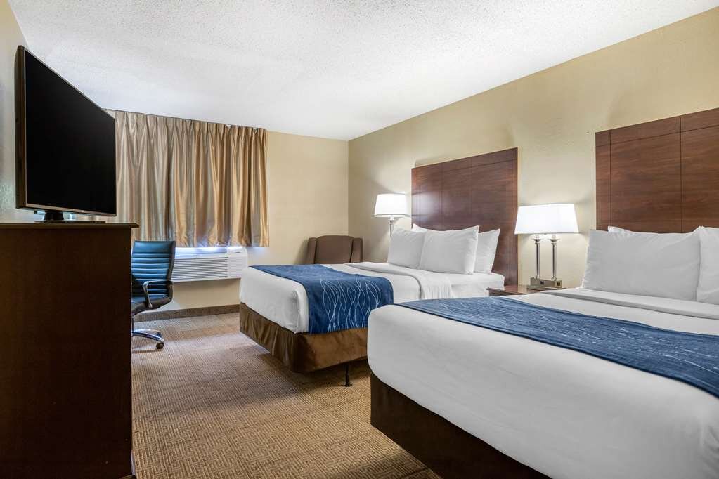 Hotel photo 50 of Comfort Inn Airport.