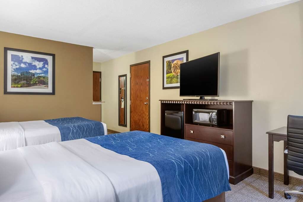 Hotel photo 26 of Comfort Inn Airport.