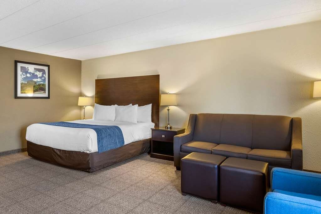 Hotel photo 12 of Comfort Inn Airport.
