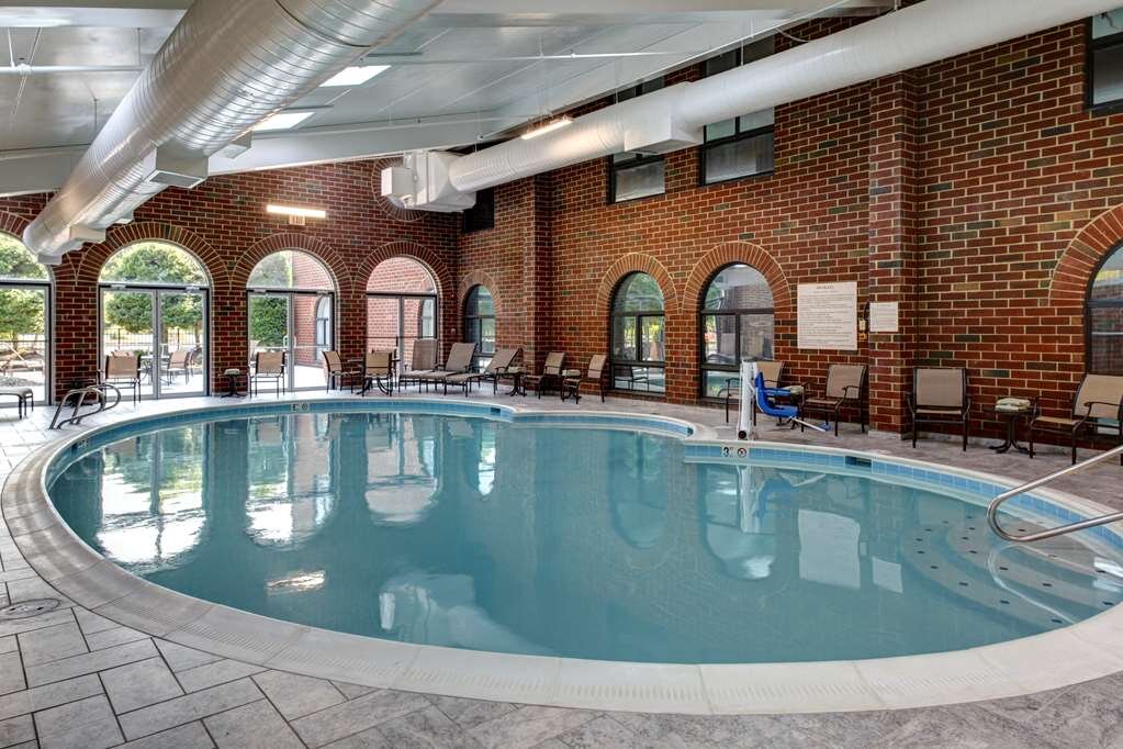 Hotel photo 18 of Embassy Suites by Hilton Williamsburg.