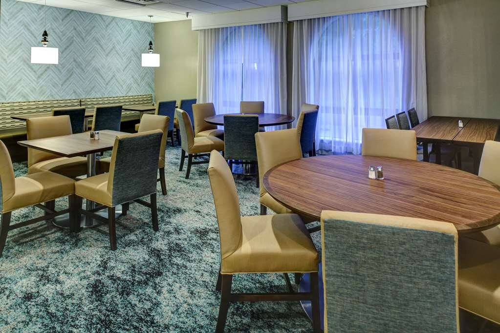 Hotel photo 41 of Embassy Suites by Hilton Williamsburg.