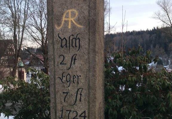 Kursächsische Postmeilensäule - Halbmeilensäule