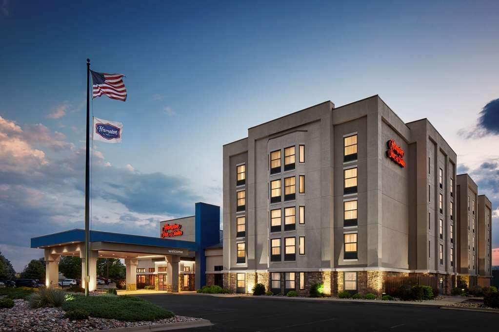 HAMPTON INN SUITES PUEBLO SOUTHGATE 179 2 1 4 Updated 2022   Exterior 