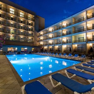 Coast Pool