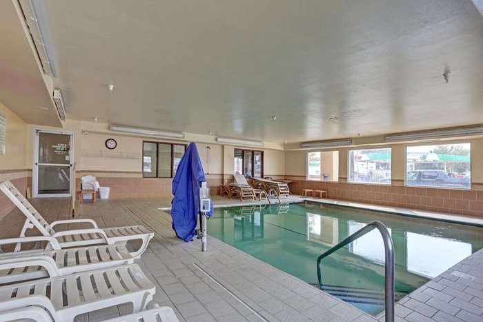 Quality Inn Pierre-Fort Pierre Pool Pictures & Reviews - Tripadvisor