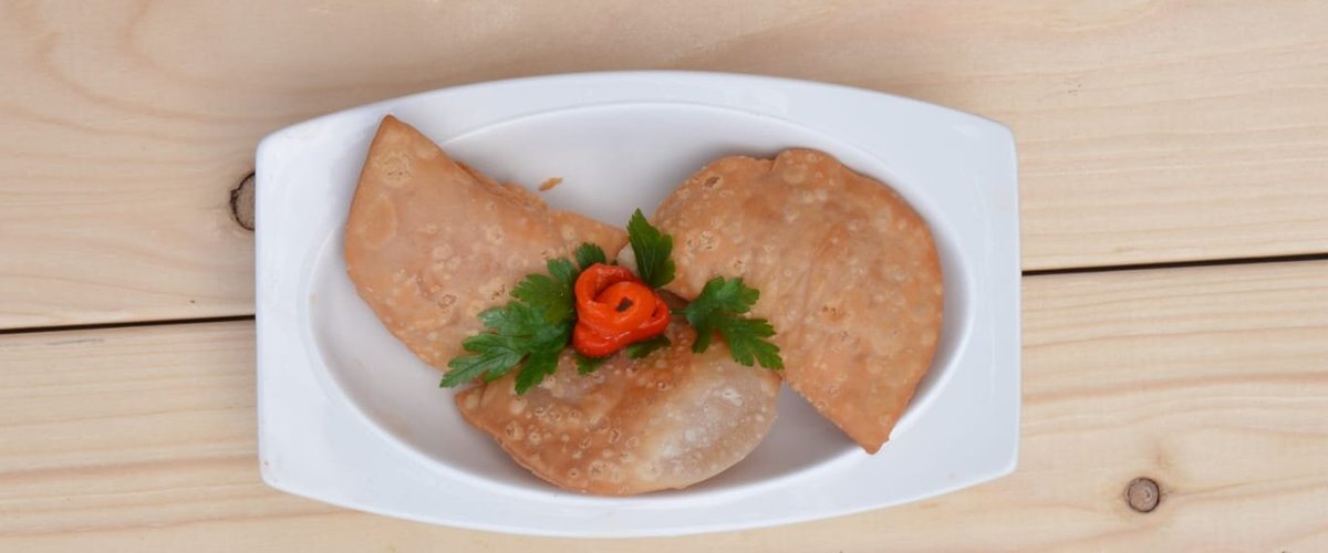 Empanadillas artesanas  thon ou poulet à la tomate
