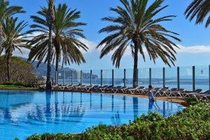 Piscine et plage