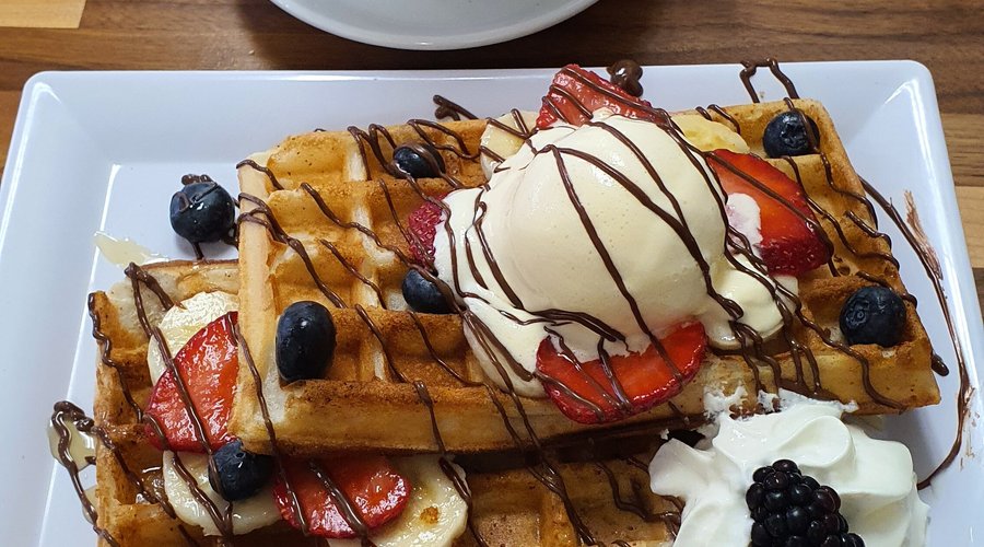 Crepella Crepes & Waffles Cafe