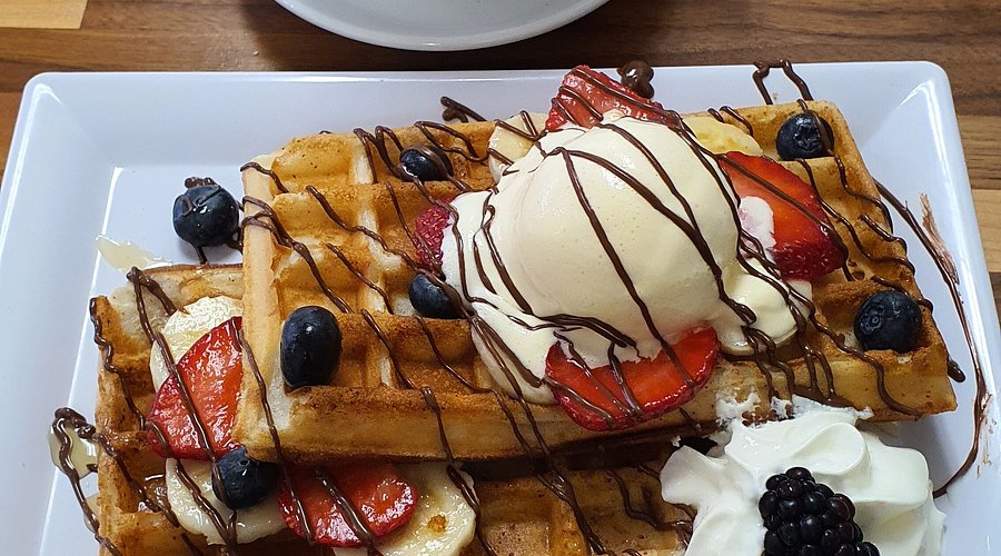 Crepella Crepes & Waffles Cafe