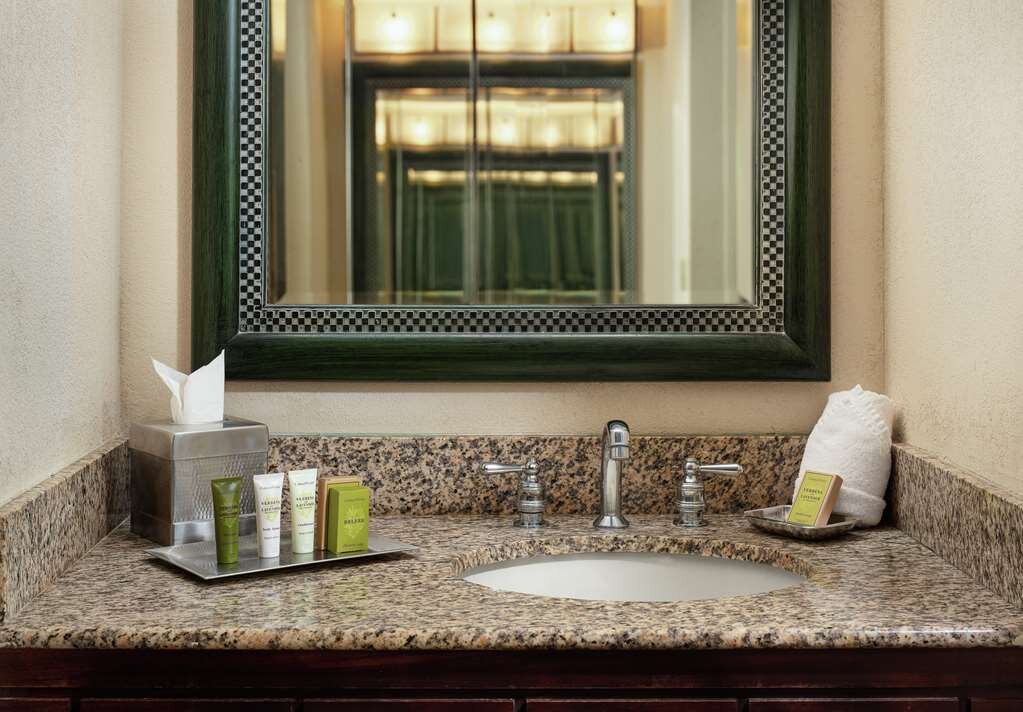 Hotel photo 40 of Hilton Orlando Lake Buena Vista - Disney Springs Area.
