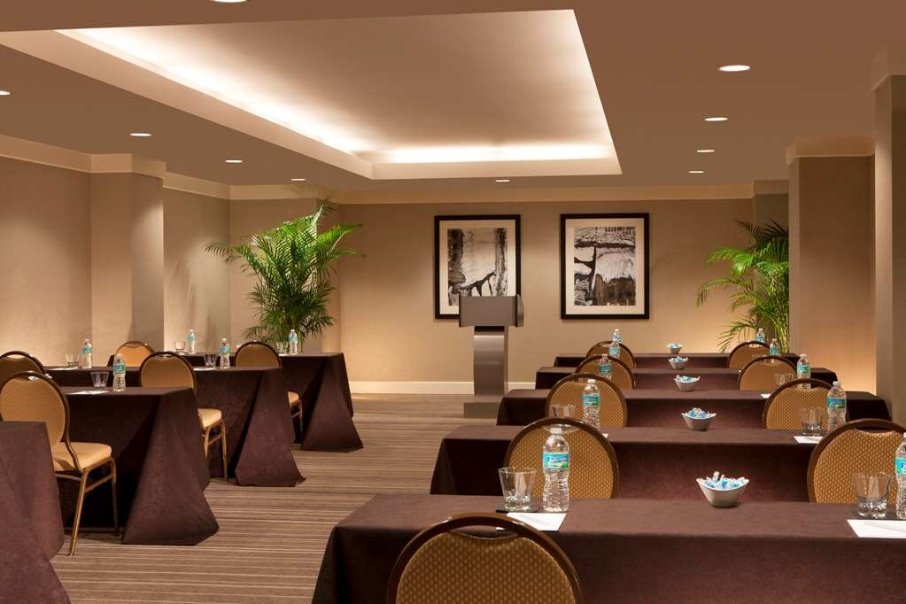 Hotel photo 21 of Hilton Orlando Lake Buena Vista - Disney Springs Area.