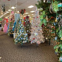 Robert's Christmas Wonderland (Clearwater) - All You Need to Know ...