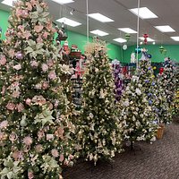 Robert's Christmas Wonderland (Clearwater) - All You Need to Know ...