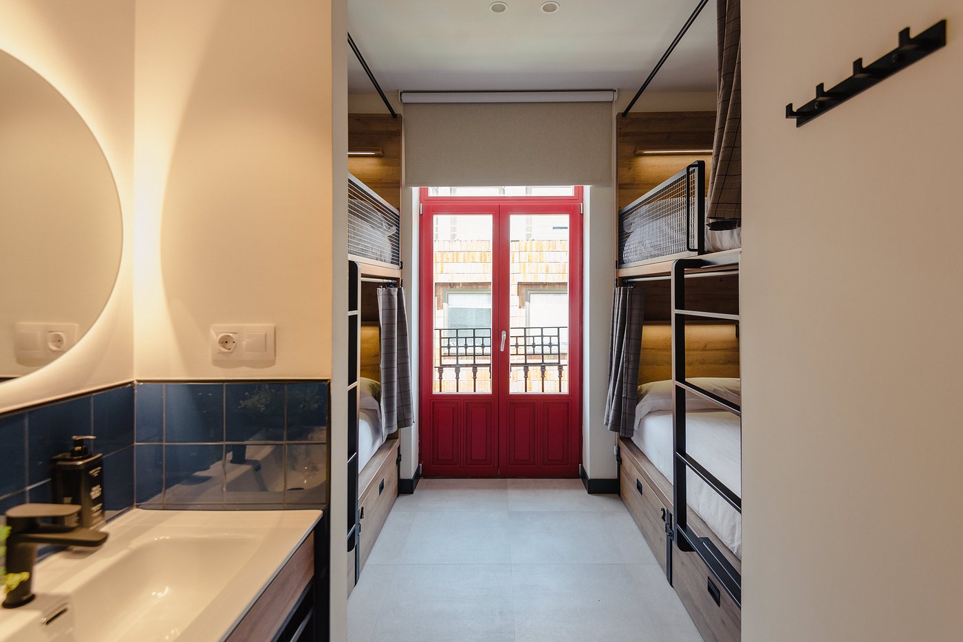 LATROUPE LA GRANJA - Now €99 (Was €̶1̶1̶6̶) - UPDATED 2023 Hotel