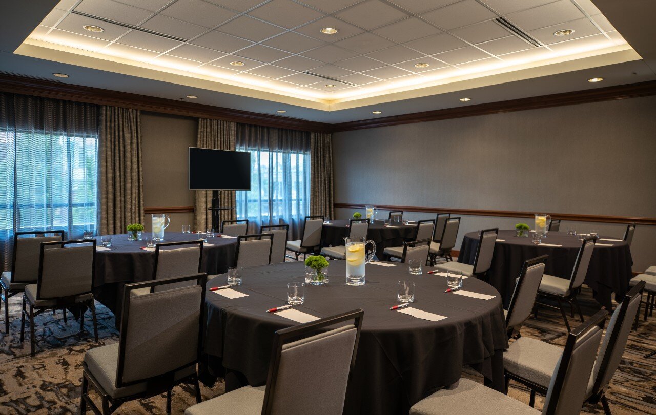 HYATT REGENCY CORALVILLE HOTEL & CONFERENCE CENTER Prices & Reviews