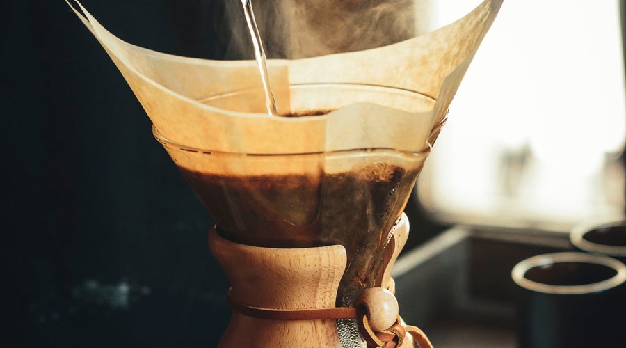 Elaboramos nuestro café al más puro estilo tradicional.