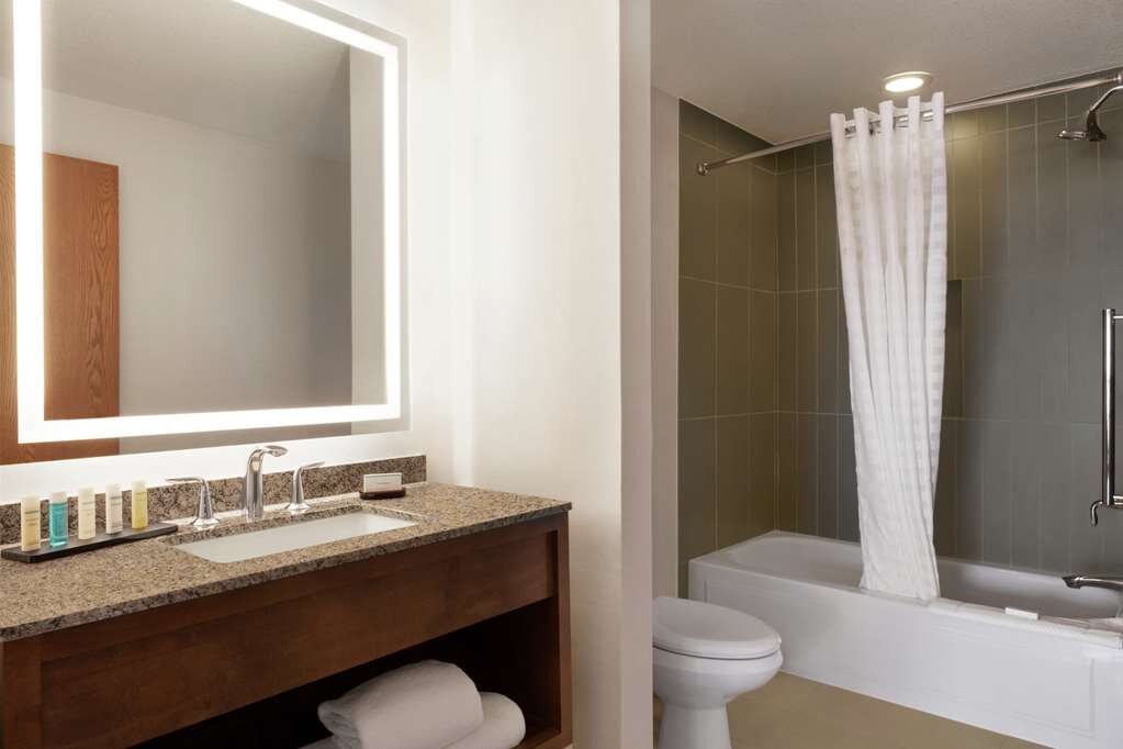 Hotel photo 30 of Embassy Suites by Hilton Grapevine DFW Airport North.