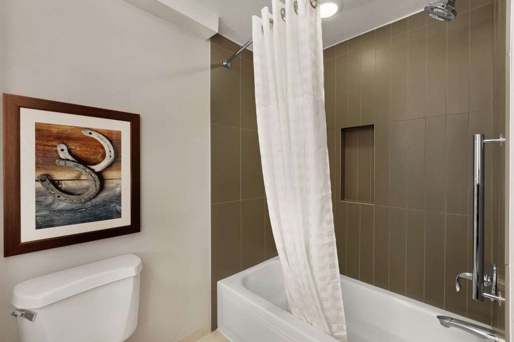 Hotel photo 13 of Embassy Suites by Hilton Grapevine DFW Airport North.