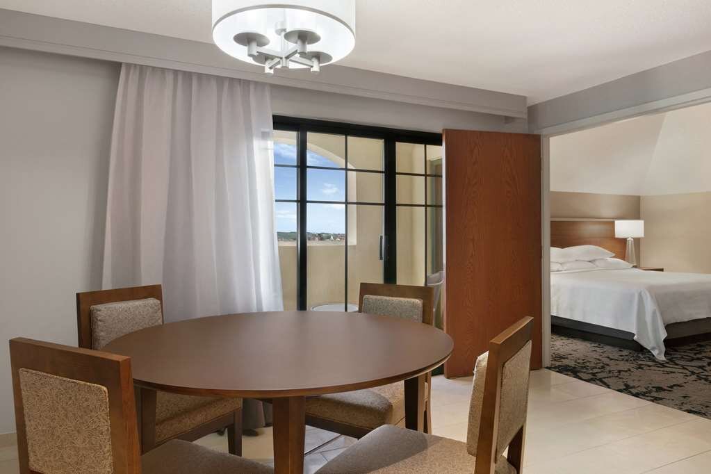 Hotel photo 57 of Embassy Suites by Hilton Grapevine DFW Airport North.