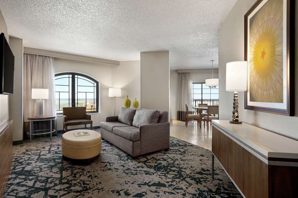 Hotel photo 20 of Embassy Suites by Hilton Grapevine DFW Airport North.