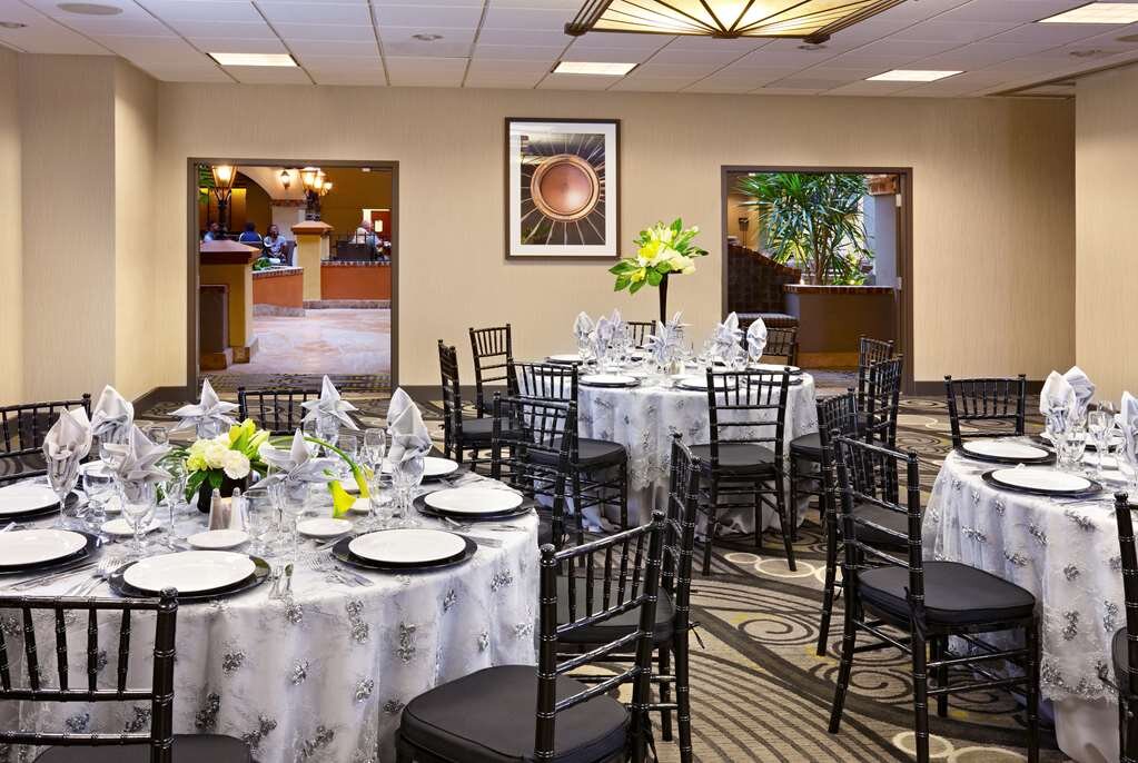 Hotel photo 46 of Embassy Suites by Hilton Los Angeles International Airport South.