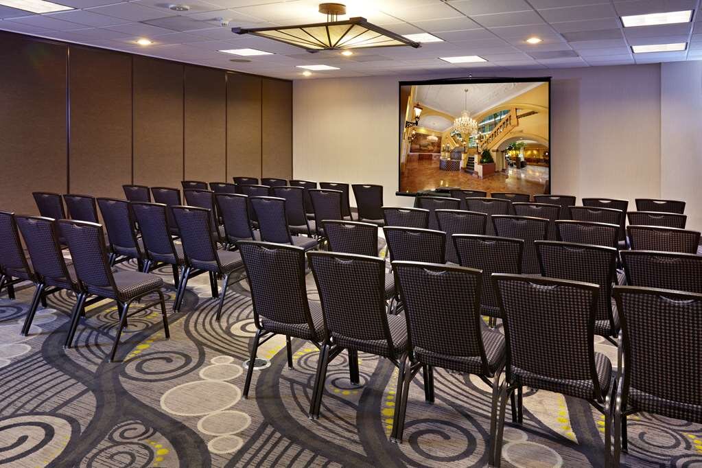Hotel photo 55 of Embassy Suites by Hilton Los Angeles International Airport South.