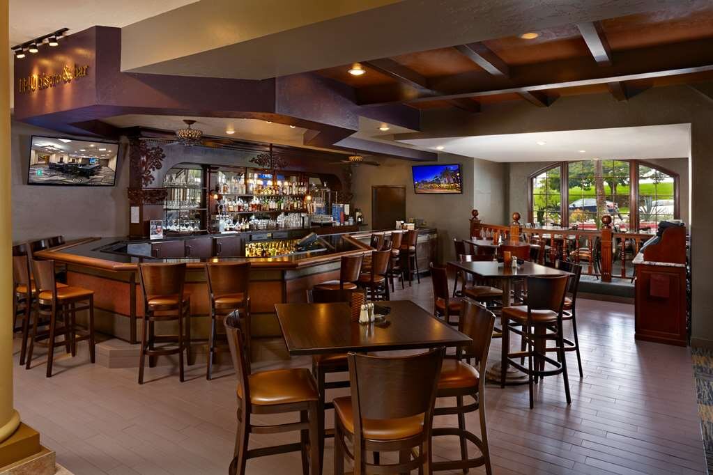 Hotel photo 36 of Embassy Suites by Hilton Los Angeles International Airport South.