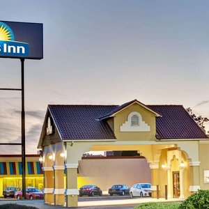 Days Inn Louisville Airport Fair and Expo Center
