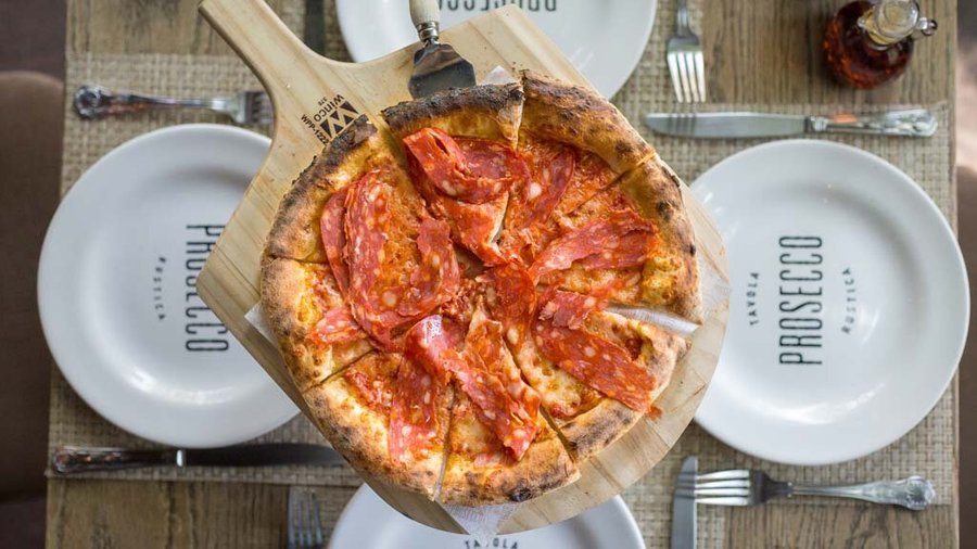 Pizza Salamino Piccante