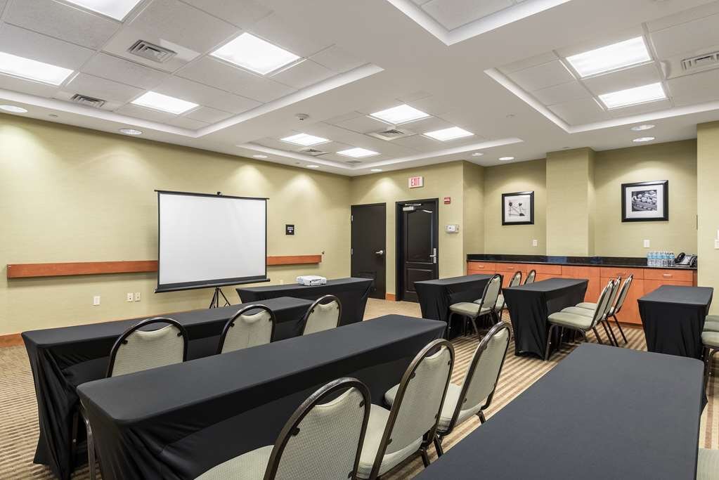 Hotel photo 14 of Hampton Inn & Suites Orlando-South Lake Buena Vista.