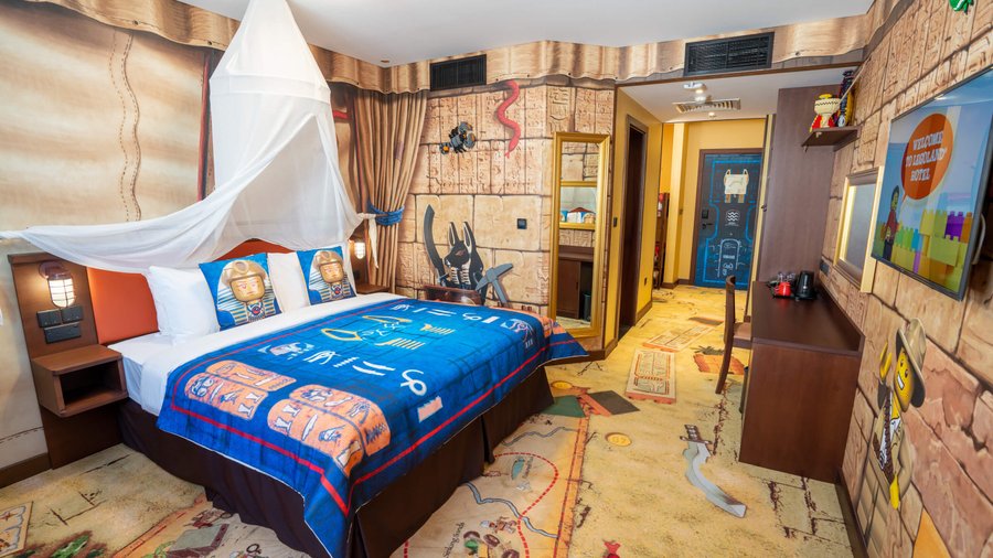 Adventure Fully Themed Room
