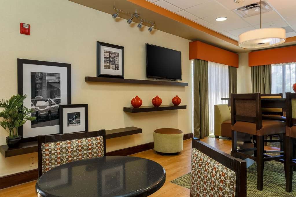Hotel photo 12 of Hampton Inn Nanuet.