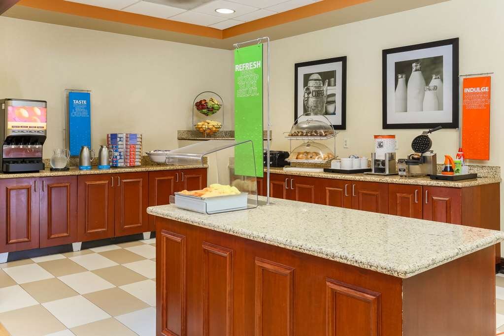 Hotel photo 19 of Hampton Inn Nanuet.