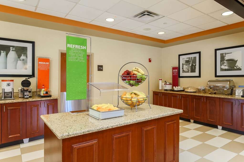 Hotel photo 4 of Hampton Inn Nanuet.