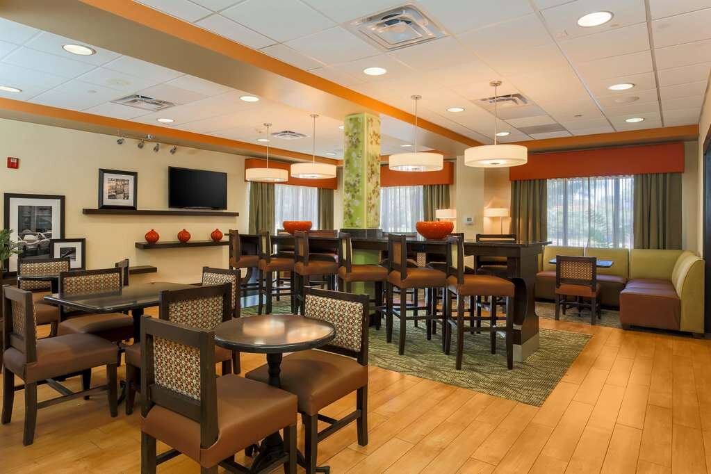 Hotel photo 11 of Hampton Inn Nanuet.
