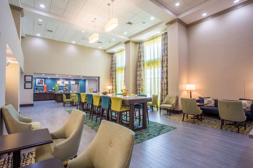 Hotel photo 4 of Hampton Inn & Suites Yonkers Westchester.