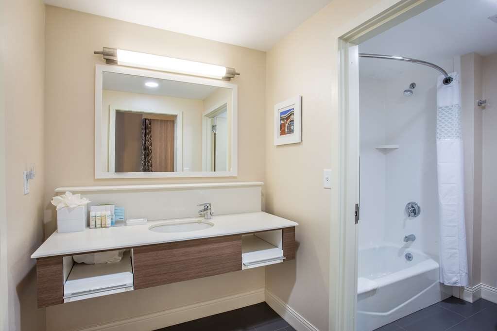 Hotel photo 18 of Hampton Inn & Suites Yonkers Westchester.