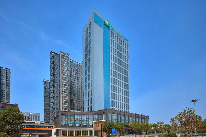 HOLIDAY INN EXPRESS LUOYANG YICHUAN, AN IHG HOTEL - Prices & Reviews ...