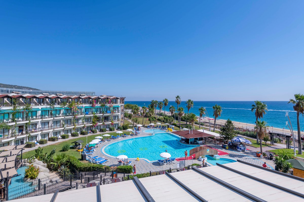 Armas Labada Beach Hotel Pool Pictures & Reviews - Tripadvisor