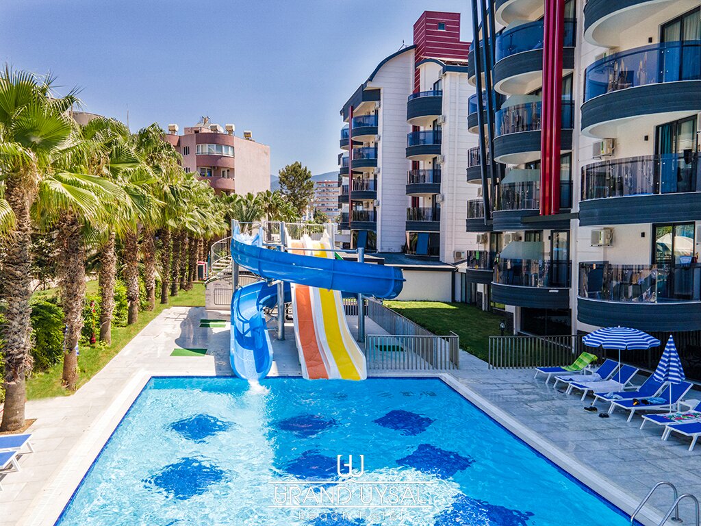 Grand Uysal Beach & Spa Hotel Pool: Pictures & Reviews - Tripadvisor