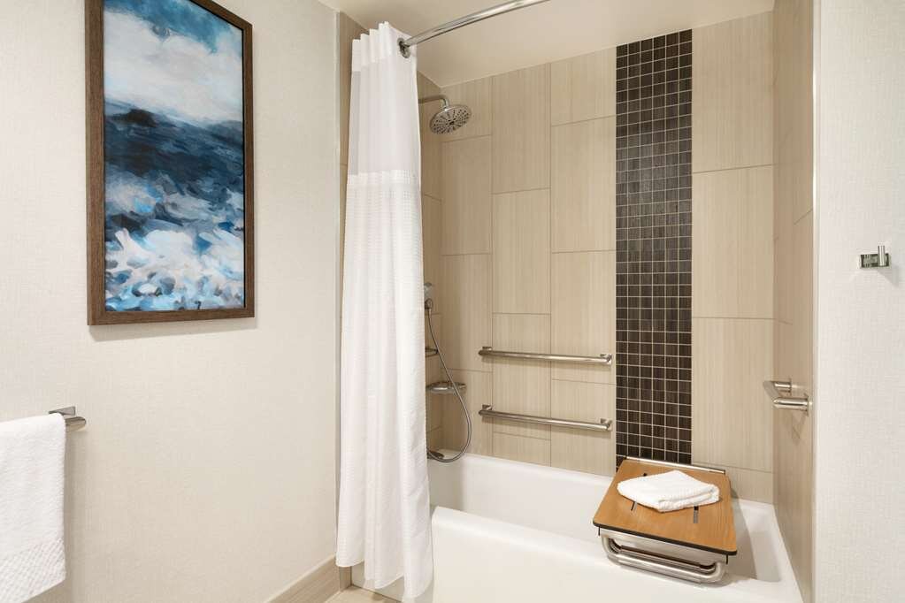 Hotel photo 21 of Embassy Suites by Hilton Hotel Monterey Bay - Seaside.