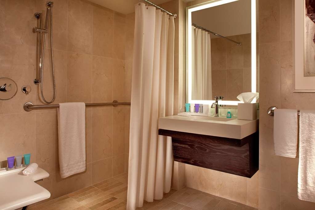 Hotel photo 33 of Conrad New York Downtown.