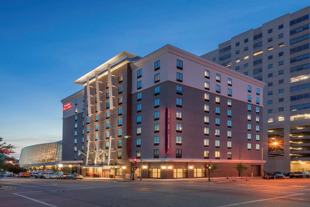 HAMPTON INN & SUITES TULSA DOWNTOWN $119 ($̶1̶7̶0̶) - Updated 2022 ...