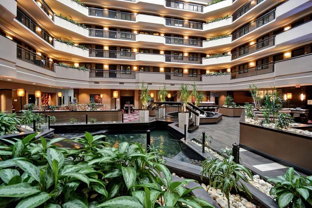 Hotel photo 29 of Embassy Suites by Hilton Dulles Airport.