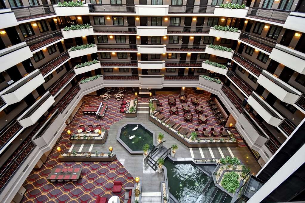 Hotel photo 32 of Embassy Suites by Hilton Dulles Airport.