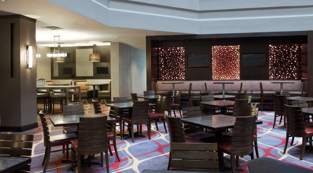 Hotel photo 47 of Embassy Suites by Hilton Dulles Airport.