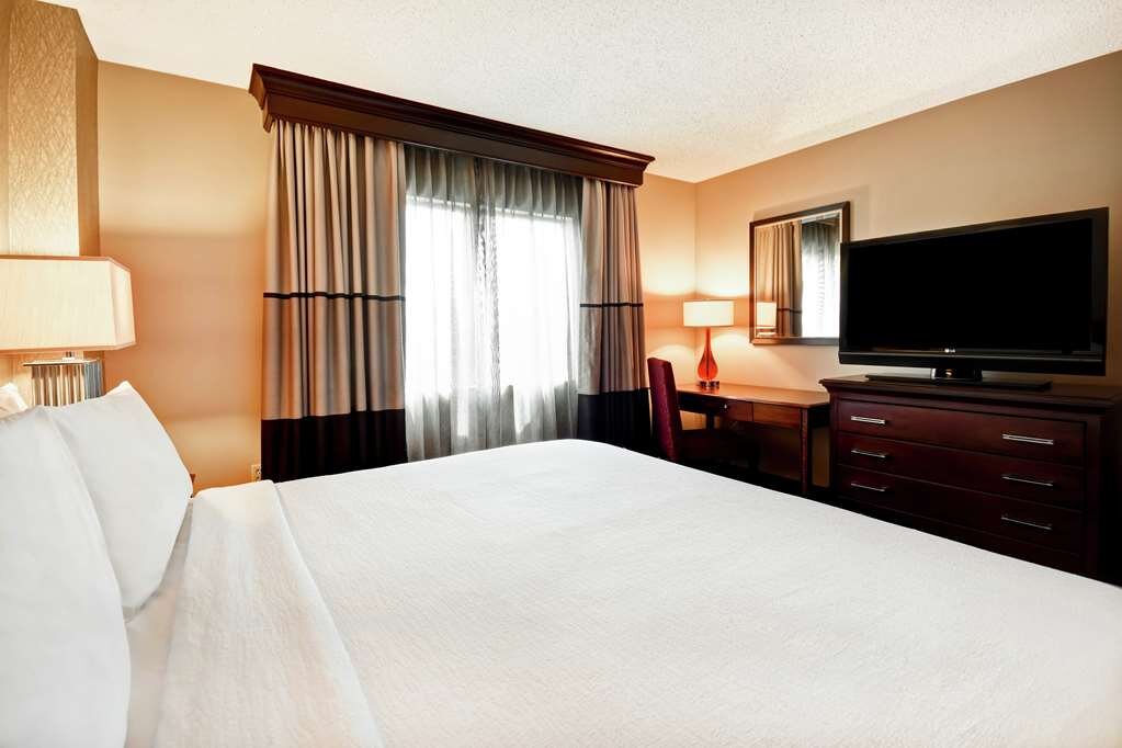 Hotel photo 56 of Embassy Suites by Hilton Dulles Airport.