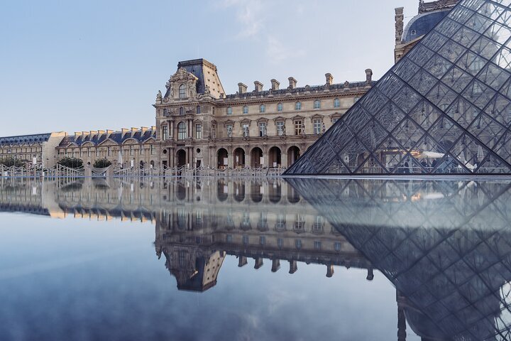 2024 Paris Louvre Museum Priority Access Ticket Digital Audio Guide   Caption 