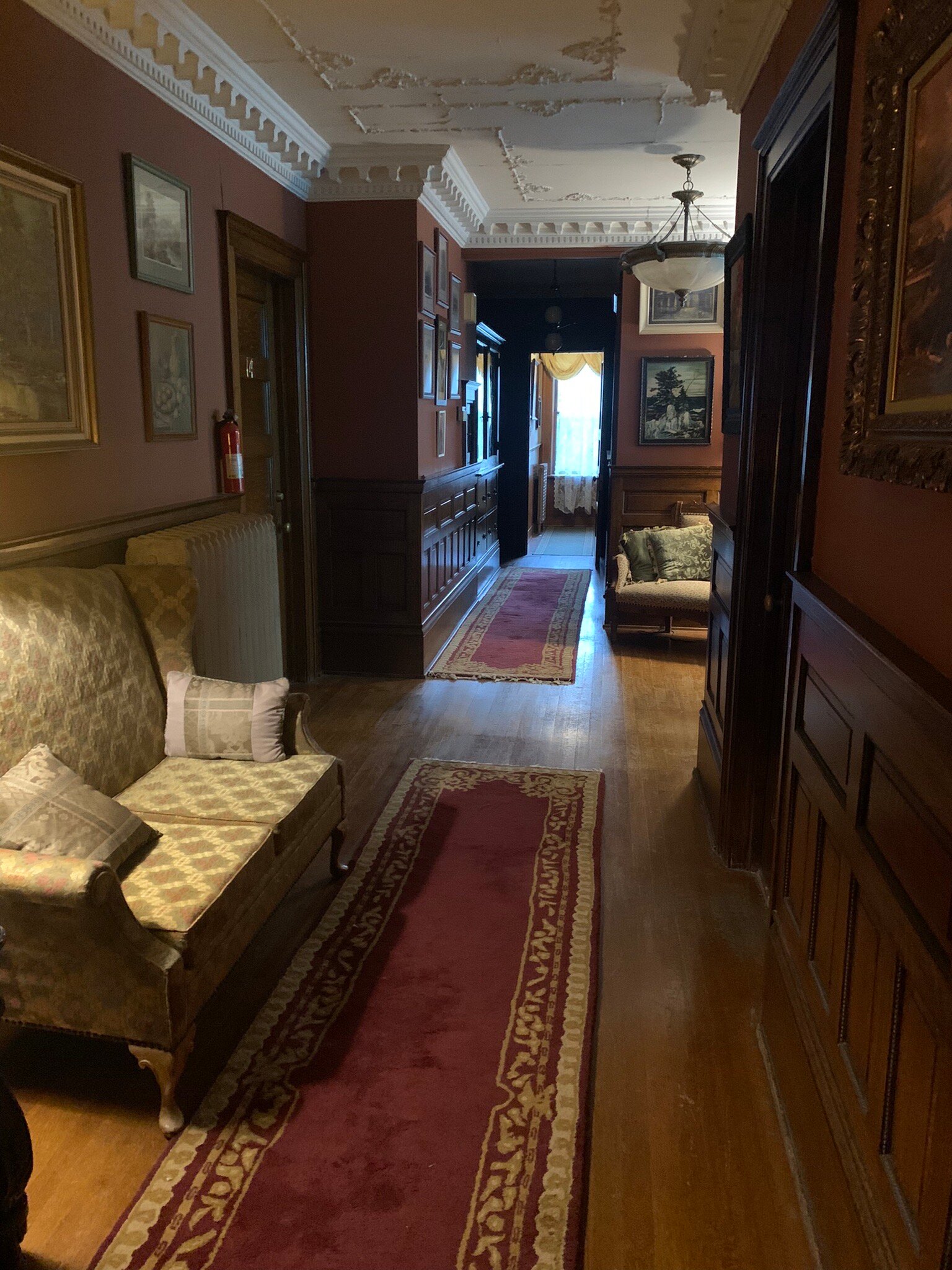 VICTORIAN HALL B&B - Updated 2024 Reviews (Laurium, MI)